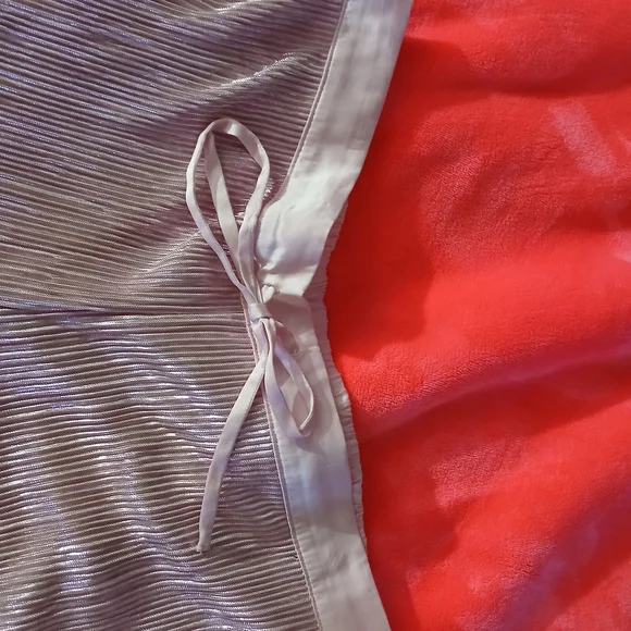 Victoria's Secret Pink Metallic Pajama Pants - Picture 5 of 12